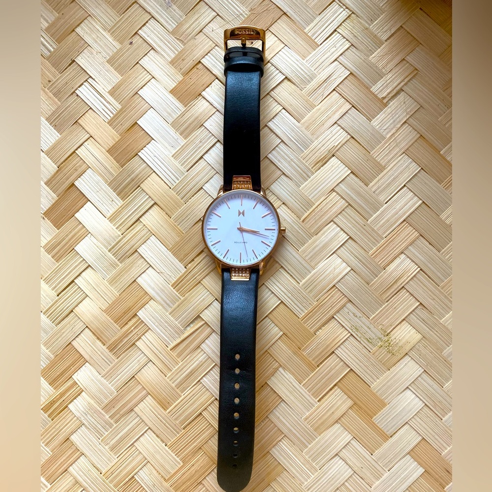 MVMT Woman’s Watch with Fossil Diamond Band